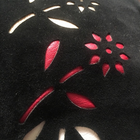 Sold! 🎈bebe | boho festival Suede leather Fringe Vest - Picture 4 of 8